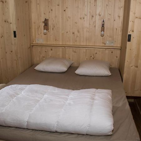 מלון Moncrabeau Camping Le Mouliat מראה חיצוני תמונה