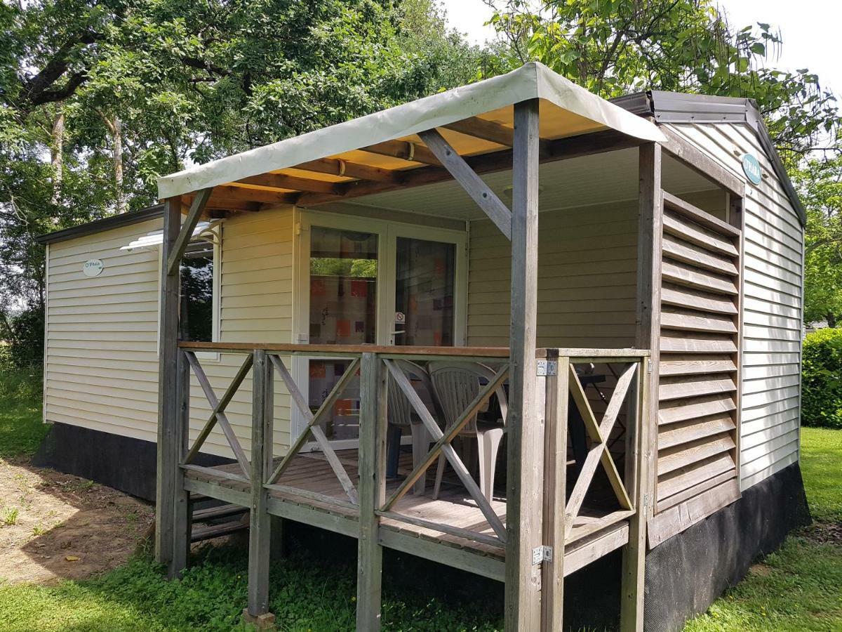 מלון Moncrabeau Camping Le Mouliat מראה חיצוני תמונה