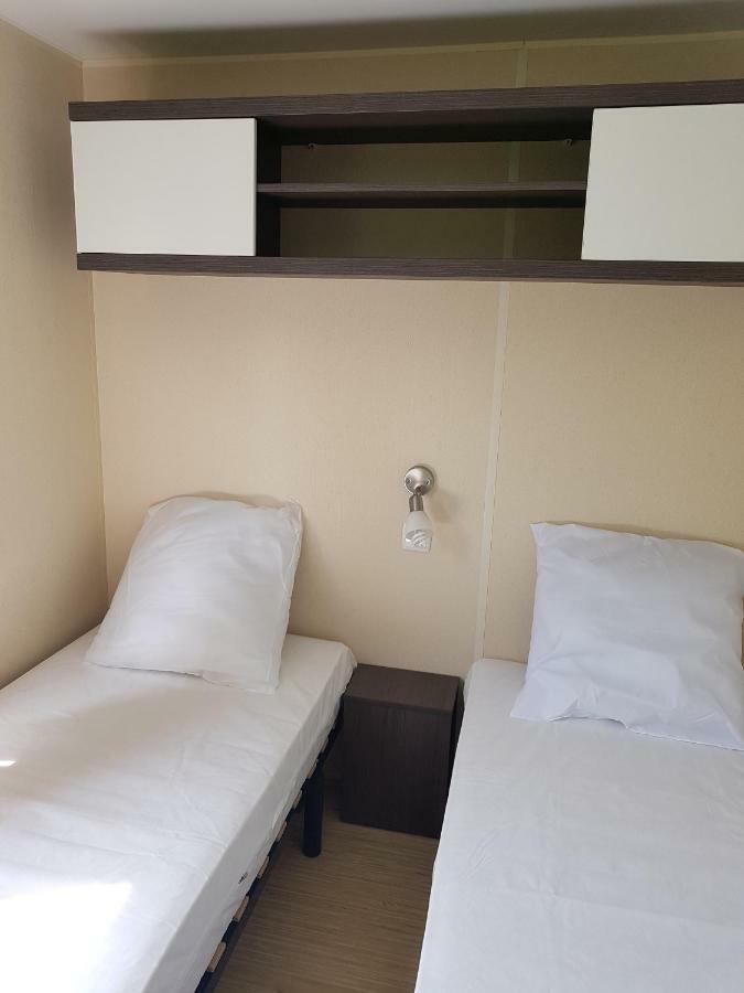 מלון Moncrabeau Camping Le Mouliat מראה חיצוני תמונה